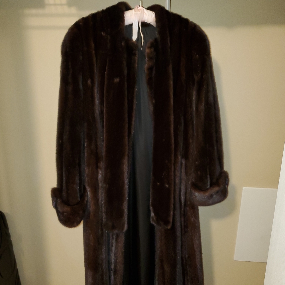 Genuine Mahogany Female MINK Fur Coat AMERICAN LEGEND Size L